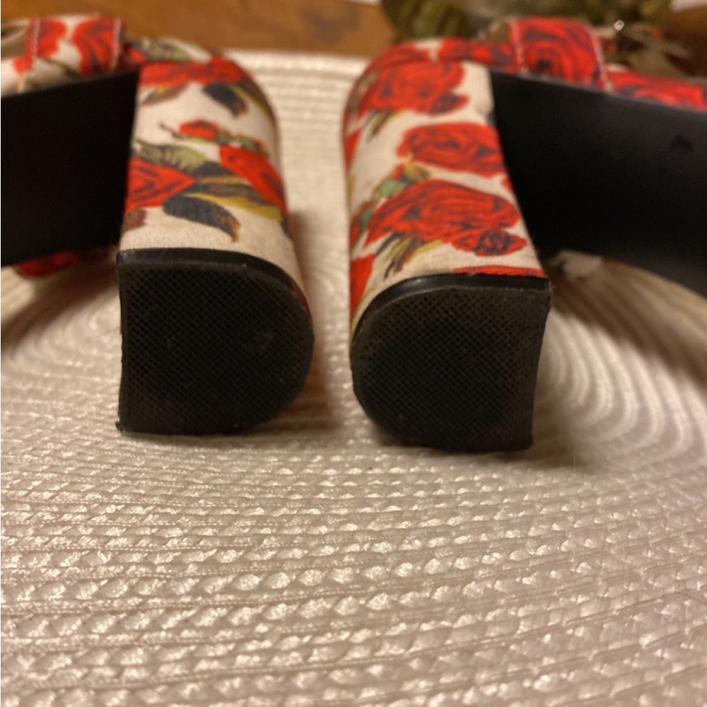 Qupid Floral Heels Size 9 - Picture 5 of 7